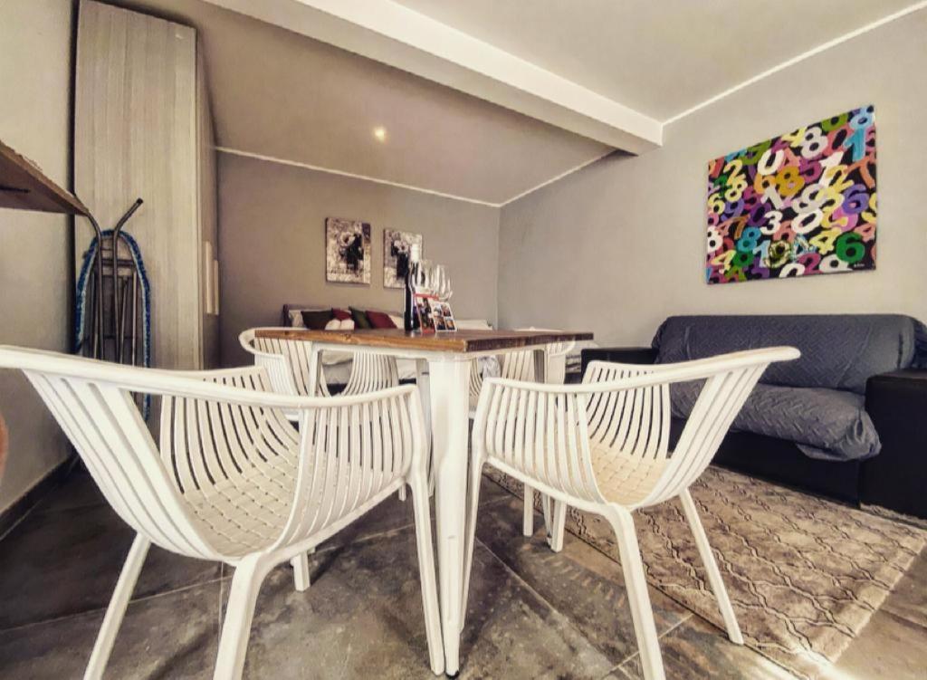 Malta Suites Senglea Exteriör bild
